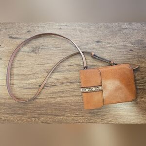 Leather Crossbody Wallet Bag in Tan